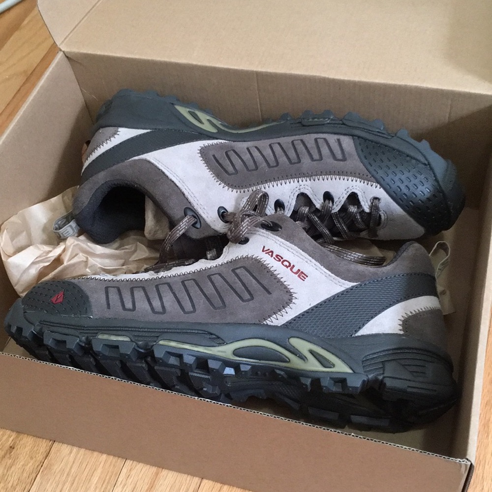 Men’s hiking shoes